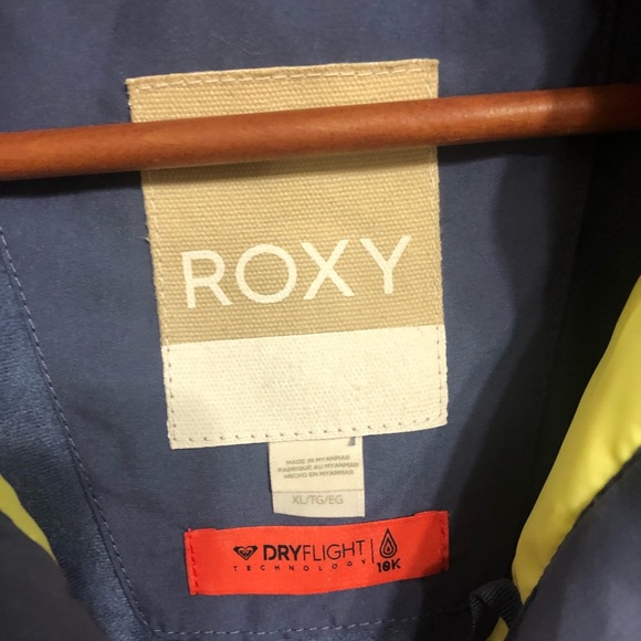 New condition roxy xl - Picture 2 of 2
